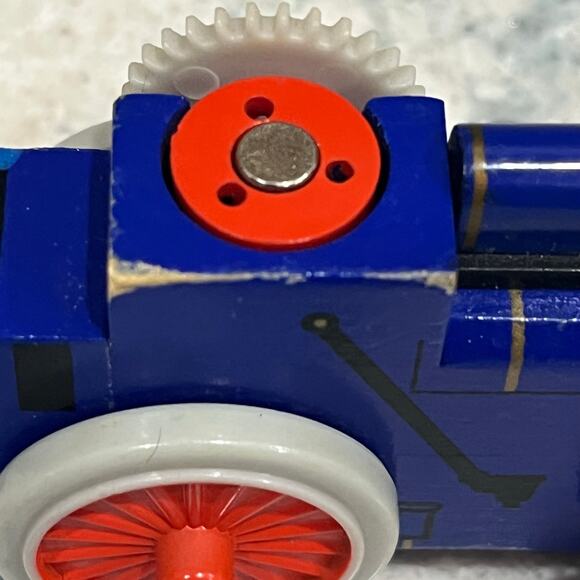 Learning Curve 2003 Thomas & Friends Wooden Railway Fergus Traction Engine Train - Picture 7 of 7